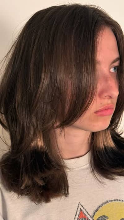 Short Choppy Summer Cut - Trending 90s Inspired Style