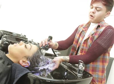 Protecting Hair from Nevada Heat and Dryness: Complete Las Vegas Guide - Related hair care article