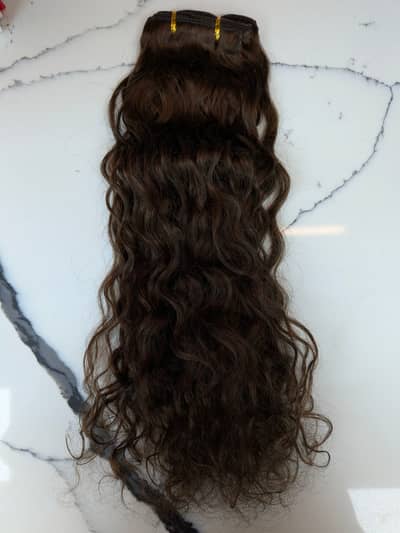 22" Brazilian Body Wave Curly Clip In Hair Extensions 140g – Try On Free Las Vegas